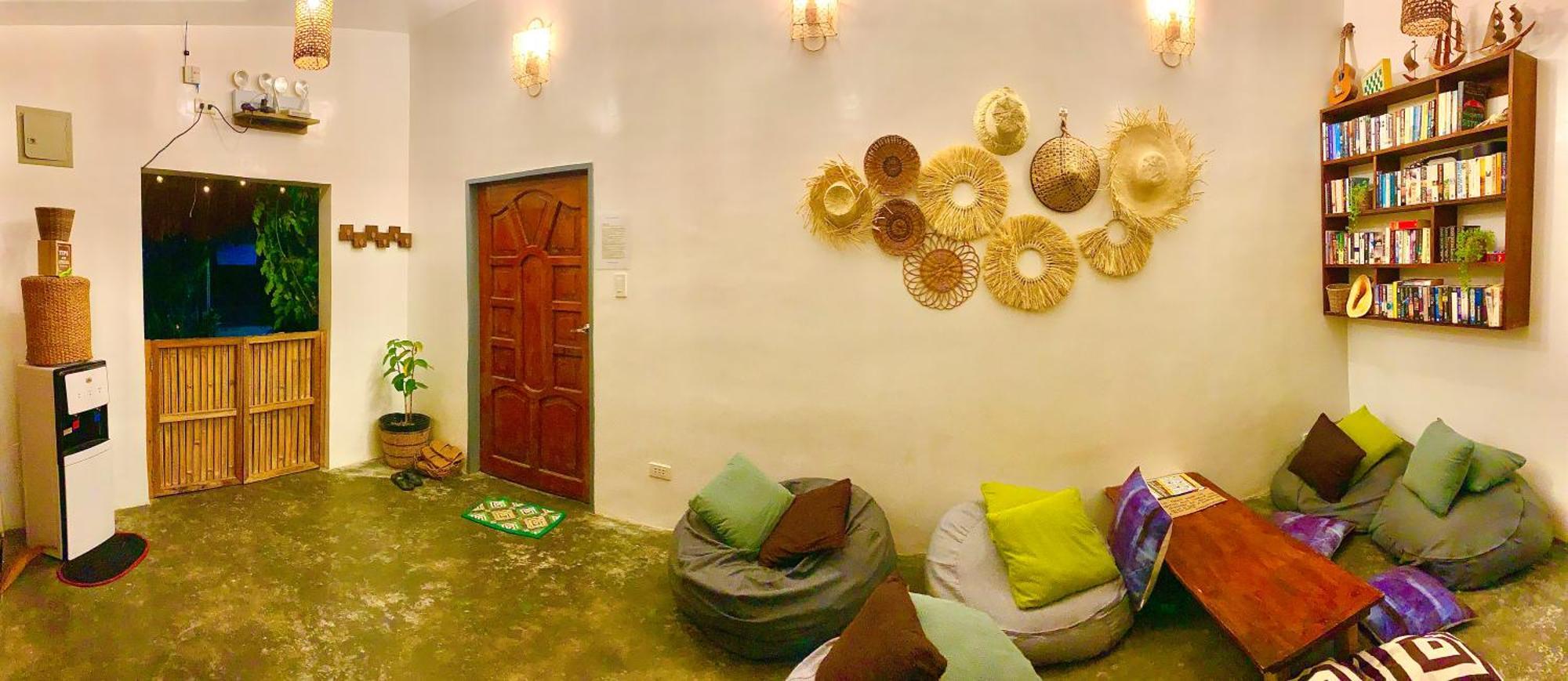 Jaydy Hostel 卢纳将军城 外观 照片